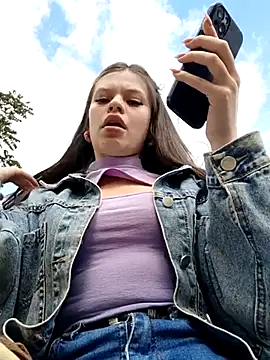 Snapshot of Violeta_12- chatting on 21, 3, 2025 Violeta 12- online show from 21, 3, 2025