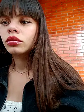 Snapshot of Violeta_12- chatting on 6, 10, 2025 Violeta 12- online show from 6, 10, 2025