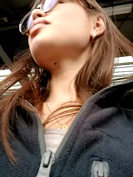 Snapshot of Violeta_12- chatting on 23, 10, 2025 Violeta 12- online show from 23, 10, 2025