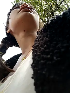 Snapshot of Violeta_12- chatting on 3, 11, 2025 Violeta 12- online show from 3, 11, 2025