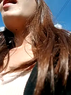 Snapshot of Violeta_12- chatting on 18, 11, 2025 Violeta 12- online show from 18, 11, 2025