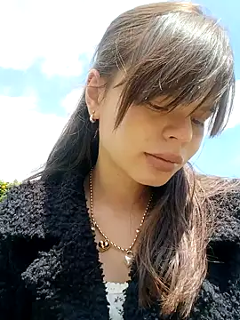 Snapshot of Violeta_12- chatting on 1, 12, 2025 Violeta 12- online show from 1, 12, 2025