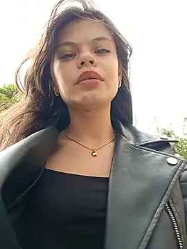 Snapshot of Violeta_12- chatting on 21, 4, 2026 Violeta 12- online show from 21, 4, 2026