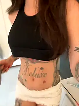 Snapshot of CindyNightX chatting on 19, 10, 2025 CindyNightX online show from 19, 10, 2025