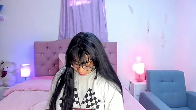 Latinabombsheell online show from 15, 12, 2025