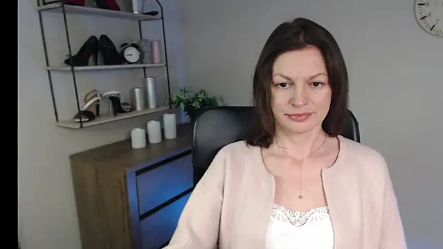 VivianWILD online show from 17, 2, 2025