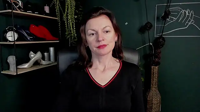 VivianWILD online show from 12, 3, 2025