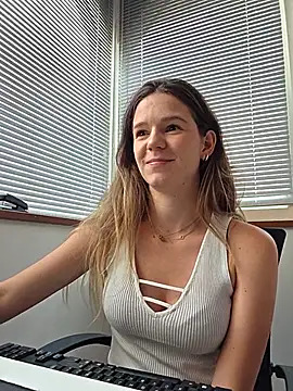 lucie mehott online show from 8, 6, 2026