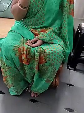 Snapshot of Januhot18 chatting on 16, 12, 2024 Januhot18 online show from 16, 12, 2024