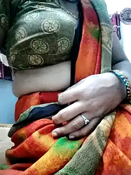 Snapshot of Januhot18 chatting on 21, 12, 2024 Januhot18 online show from 21, 12, 2024