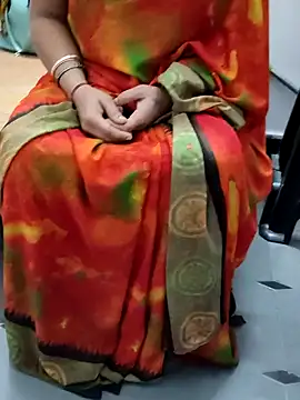 Snapshot of Januhot18 chatting on 22, 12, 2024 Januhot18 online show from 22, 12, 2024