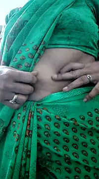 Snapshot of Januhot18 chatting on 24, 12, 2024 Januhot18 online show from 24, 12, 2024