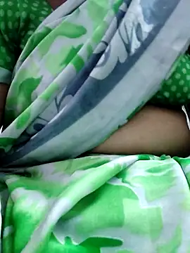 Snapshot of Januhot18 chatting on 29, 12, 2024 Januhot18 online show from 29, 12, 2024