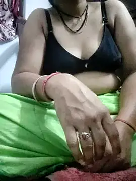 Snapshot of Januhot18 chatting on 14, 2, 2025 Januhot18 online show from 14, 2, 2025