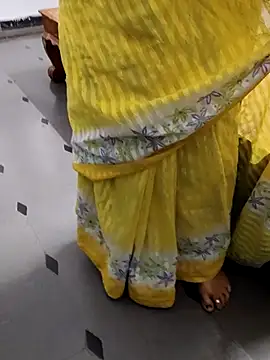 Snapshot of Januhot18 chatting on 17, 2, 2025 Januhot18 online show from 17, 2, 2025