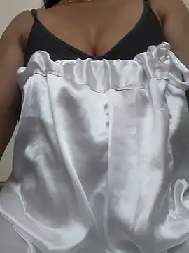 Snapshot of Januhot18 chatting on 9, 9, 2025 Januhot18 online show from 9, 9, 2025