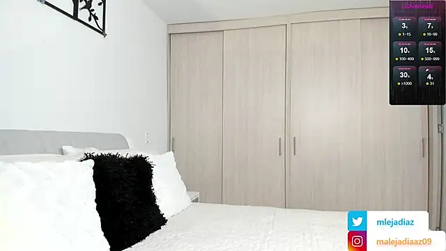 MalejaDiaz  online show from 10, 1, 2025