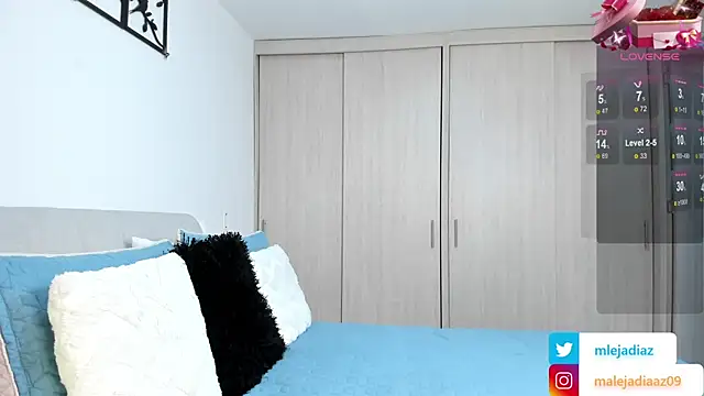 MalejaDiaz  online show from 11, 2, 2025