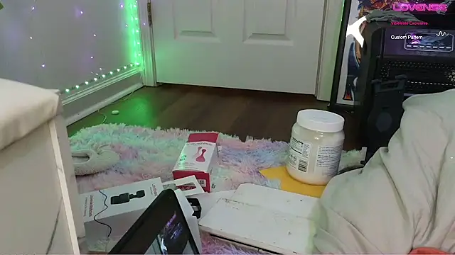 Snapshot of yummyrina chatting on 29, 12, 2024 yummyrina online show from 29, 12, 2024