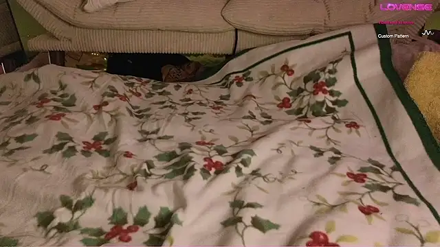 Snapshot of yummyrina chatting on 4, 1, 2025 yummyrina online show from 4, 1, 2025