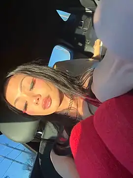 Snapshot of yummyrina chatting on 24, 1, 2025 yummyrina online show from 24, 1, 2025