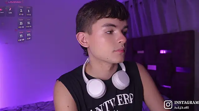 Angelo 018 online show from 9, 9, 2025