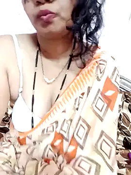 Snapshot of Hotanita99 chatting on 8, 3, 2025 Hotanita99 online show from 8, 3, 2025