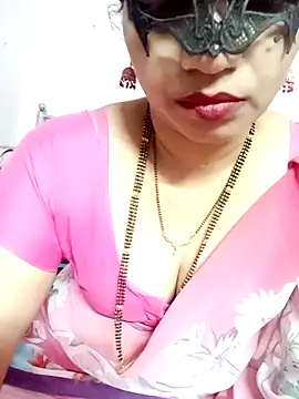 Snapshot of Hotanita99 chatting on 10, 9, 2025 Hotanita99 online show from 10, 9, 2025