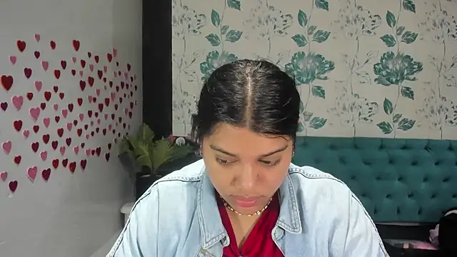 LindaBreeS online show from 13, 2, 2025