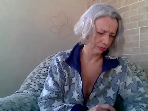 Lorie Carrie online show from 9, 2, 2026