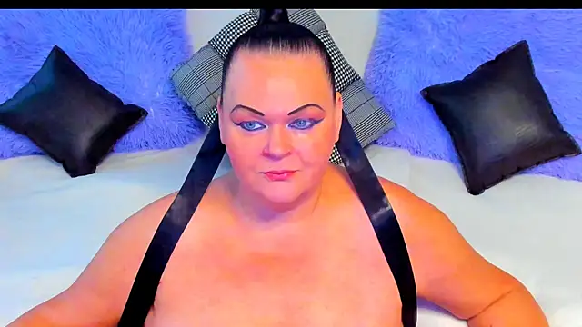 MilanaBiegert online show from 5, 11, 2025