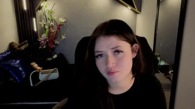 almma shy online show from 23, 9, 2025