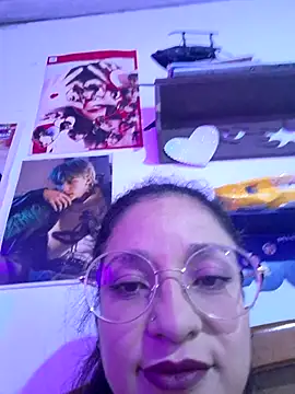 Snapshot of SerenaSweet chatting on 12, 5, 2026 SerenaSweet online show from 12, 5, 2026