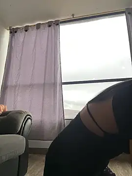 Nikothyna online show from 17, 4, 2026