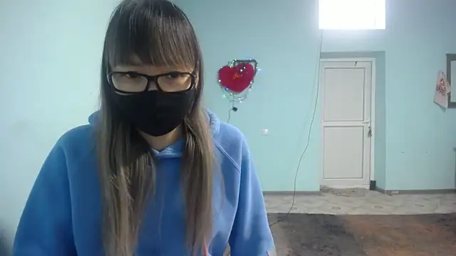 elllaaxx online show from 13, 2, 2025