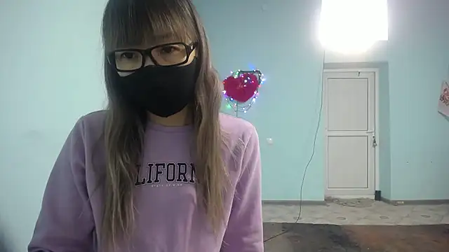 elllaaxx online show from 15, 2, 2025