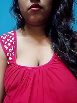 Snapshot of sexyindi_couple chatting on 3, 10, 2025 sexyindi couple online show from 3, 10, 2025