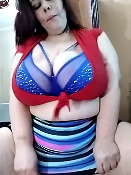 Snapshot of Lucia8600 chatting on 5, 2, 2026 Lucia8600 online show from 5, 2, 2026