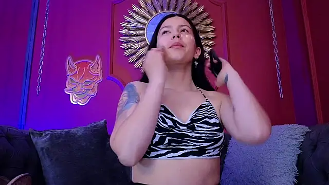 Julieta Russell online show from 25, 2, 2026