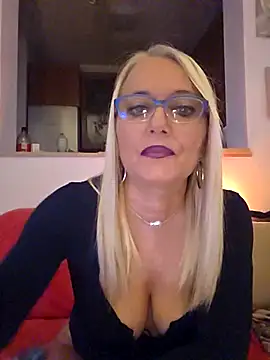 kikkastar online show from 2, 11, 2025