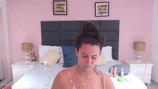 MadisonJenner online show from 8, 1, 2025