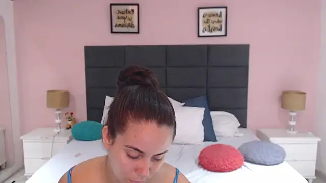 MadisonJenner online show from 18, 1, 2025