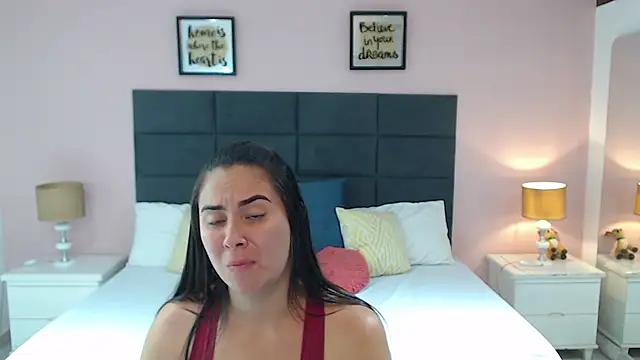 MadisonJenner online show from 5, 3, 2025