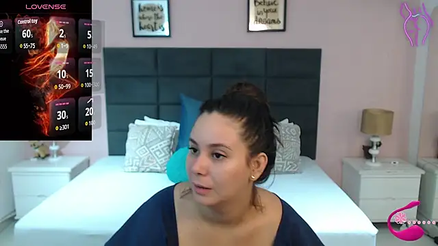 Snapshot of MadisonJenner chatting on 22, 9, 2025 MadisonJenner online show from 22, 9, 2025