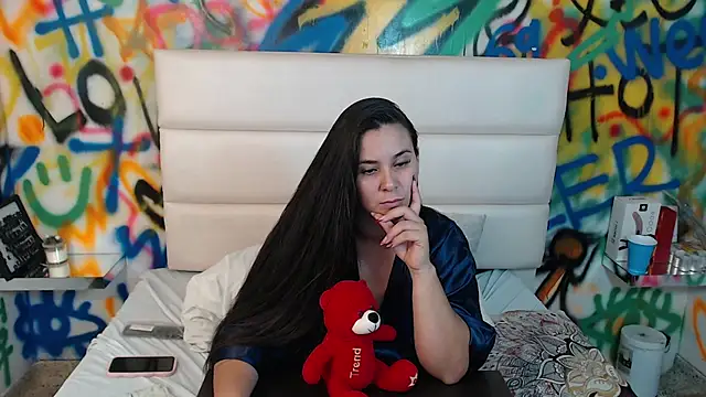 Snapshot of MadisonJenner chatting on 17, 12, 2025 MadisonJenner online show from 17, 12, 2025