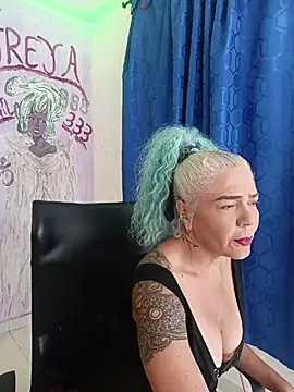 Snapshot of freyadevil333 chatting on 1, 5, 2026 freyadevil333 online show from 1, 5, 2026