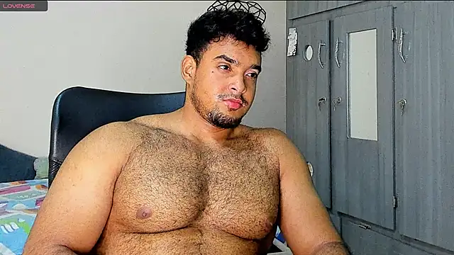 Snapshot of Big_furry_bear13 chatting on 17, 1, 2025 Big furry bear13 online show from 17, 1, 2025