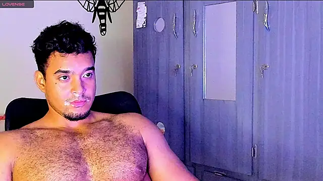 Snapshot of Big_furry_bear13 chatting on 23, 1, 2025 Big furry bear13 online show from 23, 1, 2025