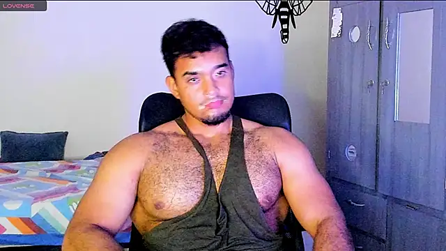 Snapshot of Big_furry_bear13 chatting on 24, 1, 2025 Big furry bear13 online show from 24, 1, 2025