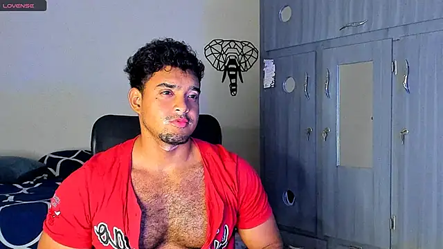 Snapshot of Big_furry_bear13 chatting on 6, 3, 2025 Big furry bear13 online show from 6, 3, 2025